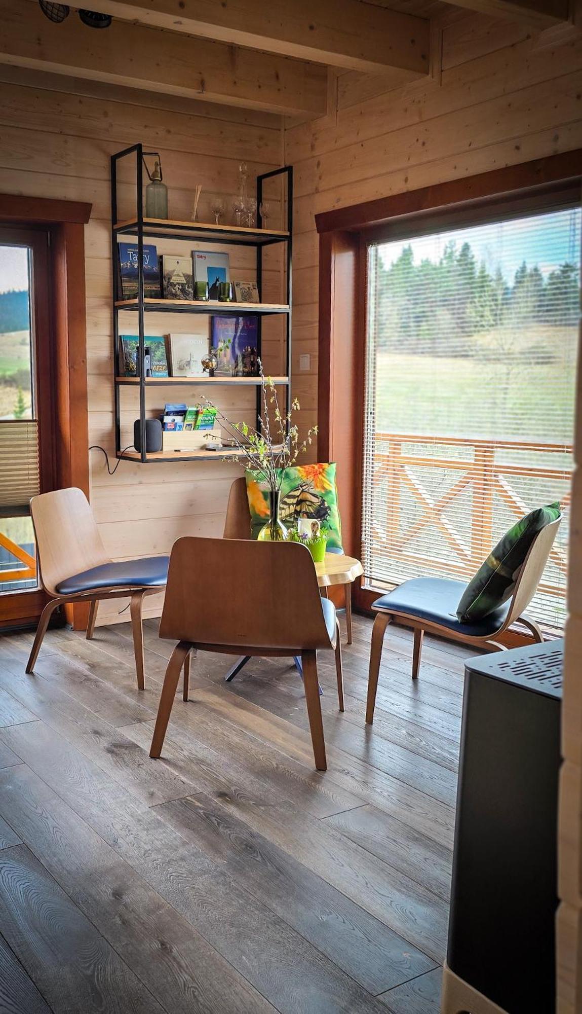 Houten Vakantiewoning "Reisnaarpolen" Royaal Ontbijt, Sauna En Hottub Czarna Góra Екстериор снимка